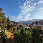 Forest & Sea View Apartmán *