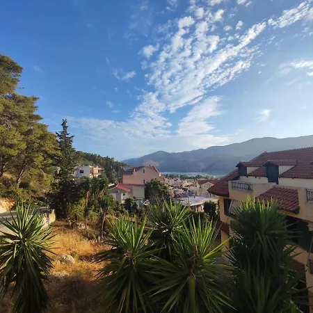 Forest & Sea View Apartman *