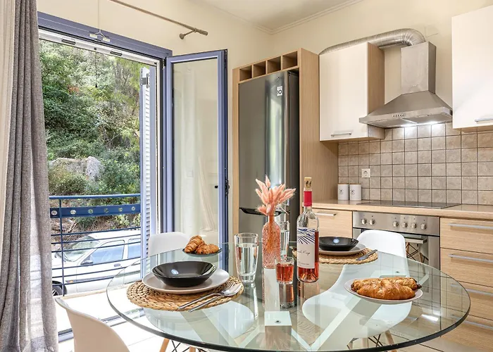Forest & Sea View Апартаменты Аргостолион